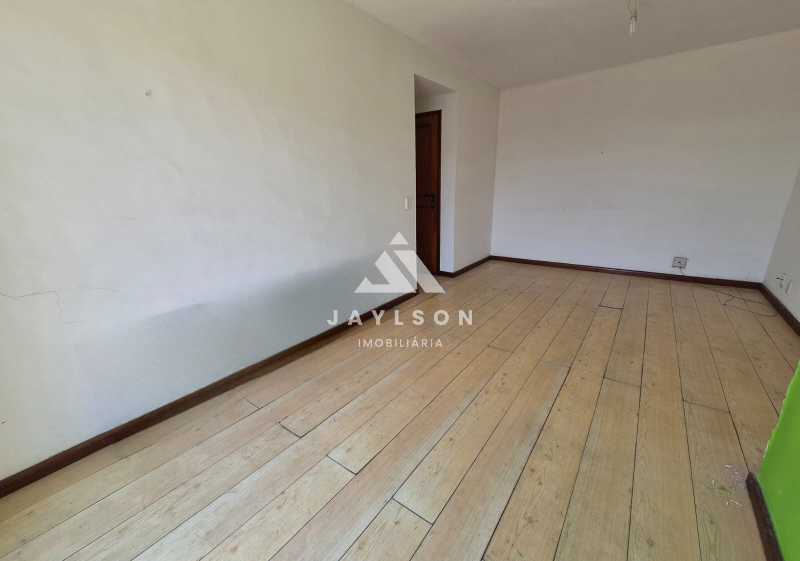 Apartamento à venda com 2 quartos, 60m² - Foto 14