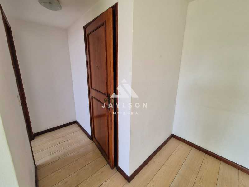 Apartamento à venda com 2 quartos, 60m² - Foto 15