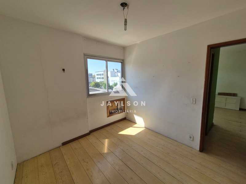 Apartamento à venda com 2 quartos, 60m² - Foto 24