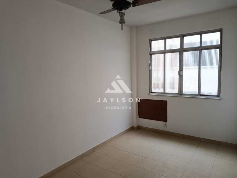 Apartamento à venda com 3 quartos, 60m² - Foto 12