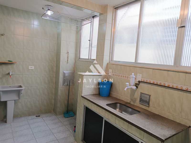 Apartamento à venda com 3 quartos, 60m² - Foto 16