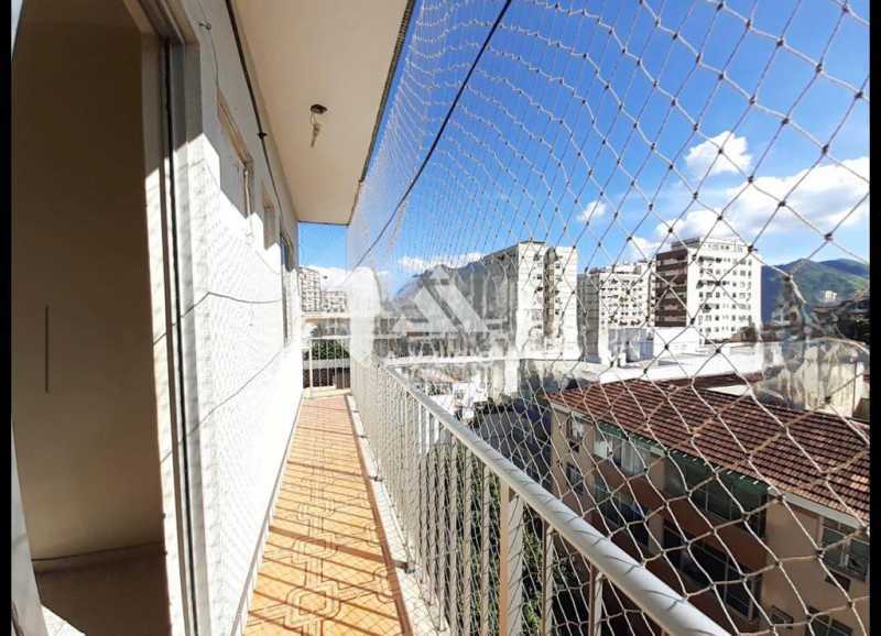 Apartamento à venda com 2 quartos, 69m² - Foto 1