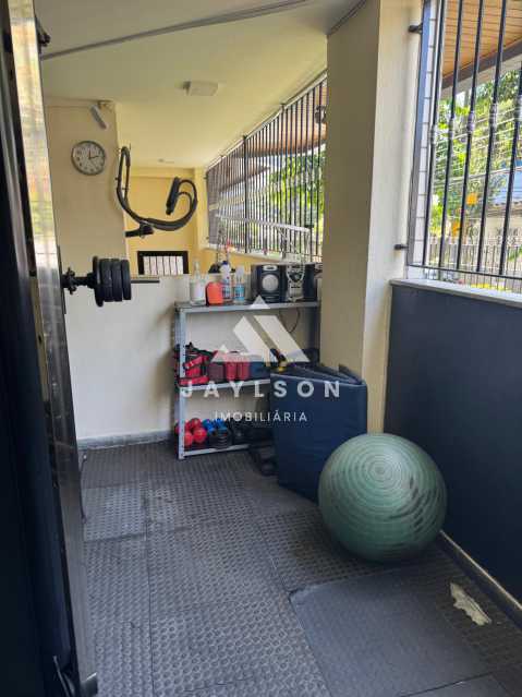 Apartamento à venda com 2 quartos, 115m² - Foto 20