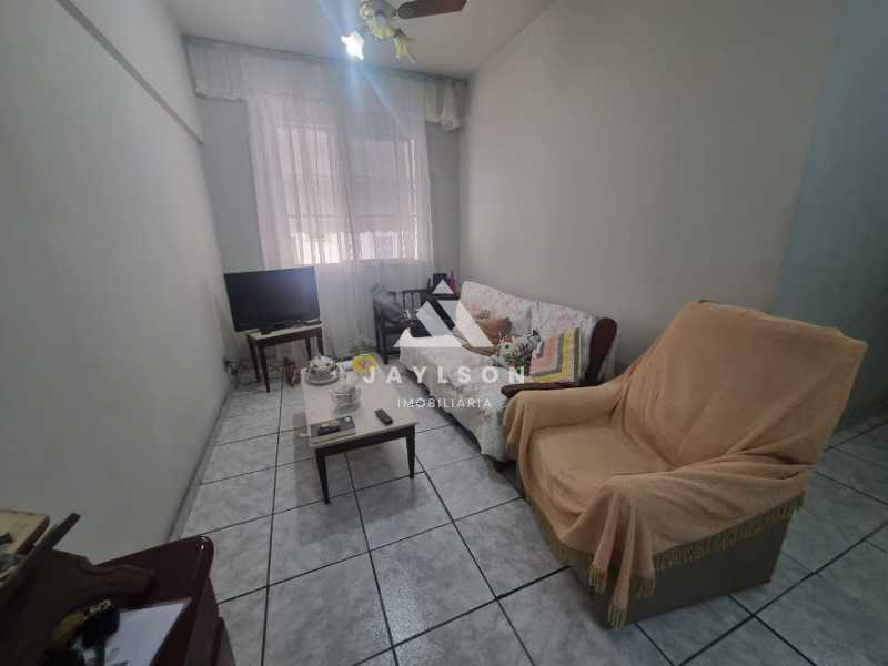 Apartamento à venda com 2 quartos, 75m² - Foto 3