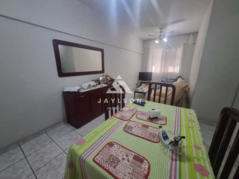 Apartamento à venda com 2 quartos, 75m² - Foto 5