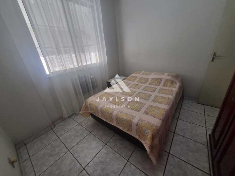 Apartamento à venda com 2 quartos, 75m² - Foto 15