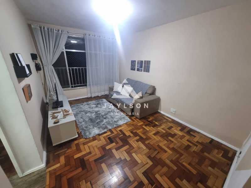 Apartamento à venda com 2 quartos, 61m² - Foto 1