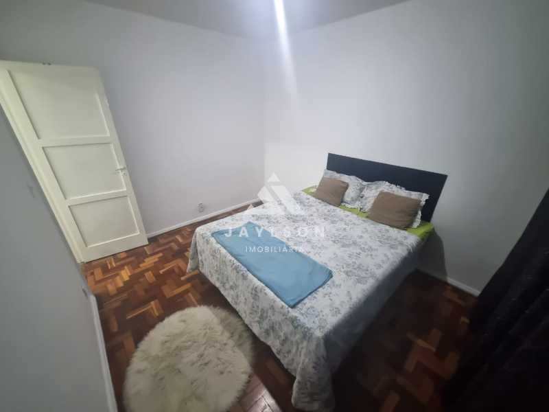 Apartamento à venda com 2 quartos, 61m² - Foto 6