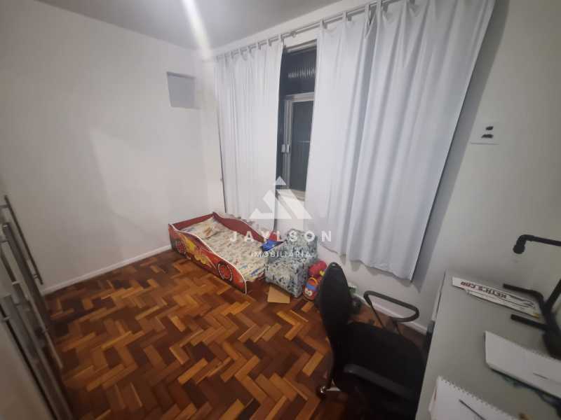 Apartamento à venda com 2 quartos, 61m² - Foto 11