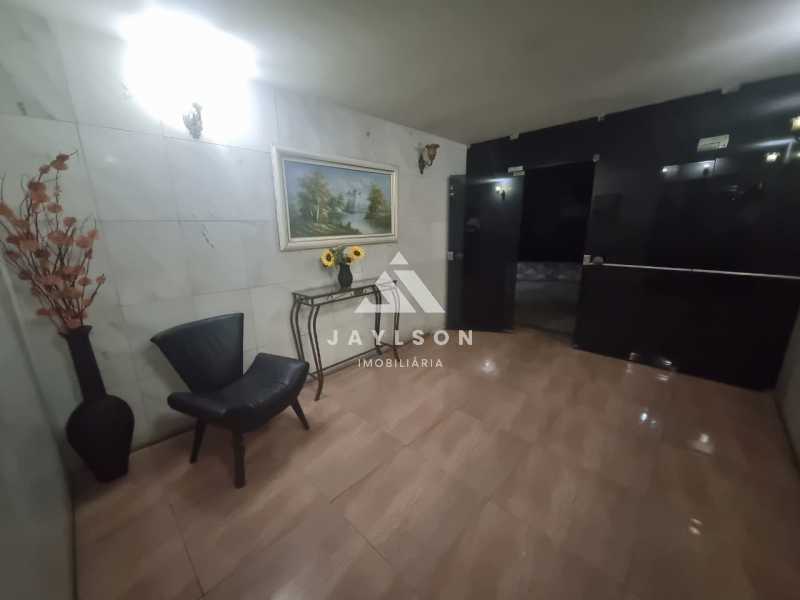 Apartamento à venda com 2 quartos, 61m² - Foto 24