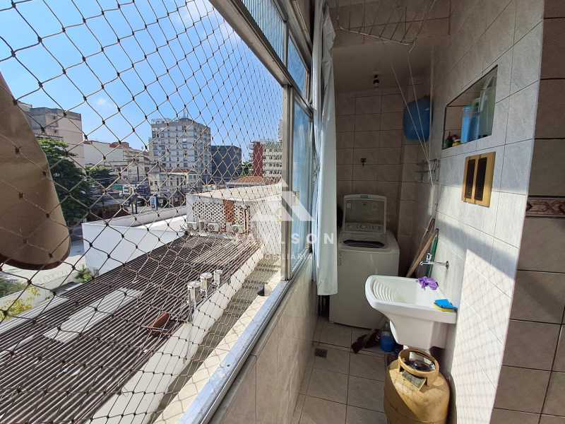 Apartamento à venda com 2 quartos, 70m² - Foto 8