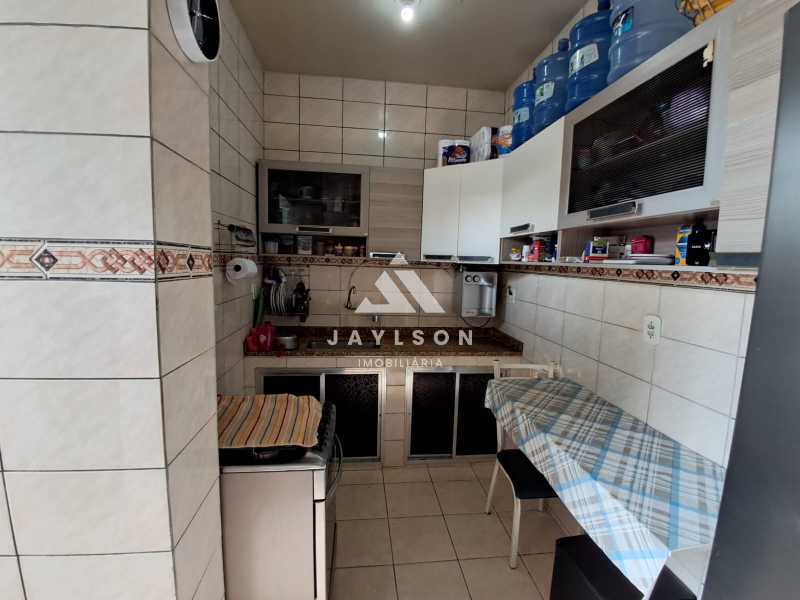 Apartamento à venda com 2 quartos, 70m² - Foto 13