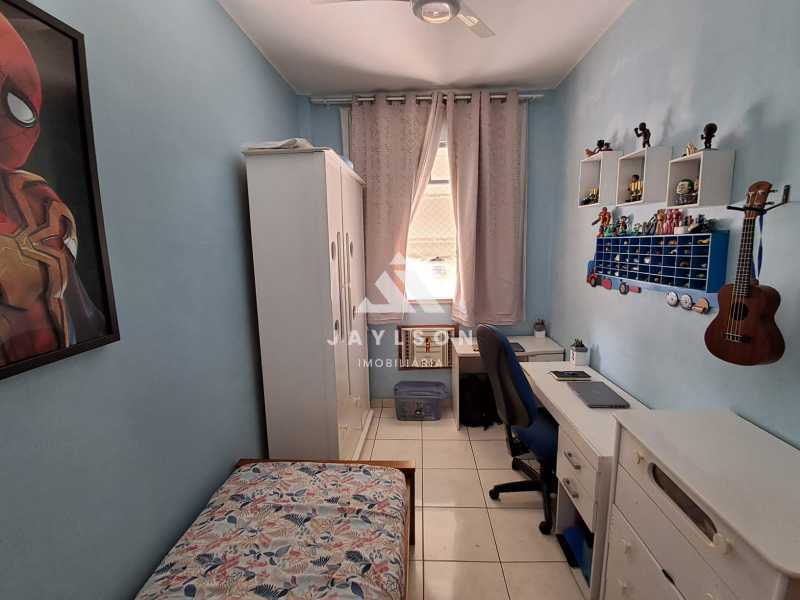 Apartamento à venda com 2 quartos, 70m² - Foto 18