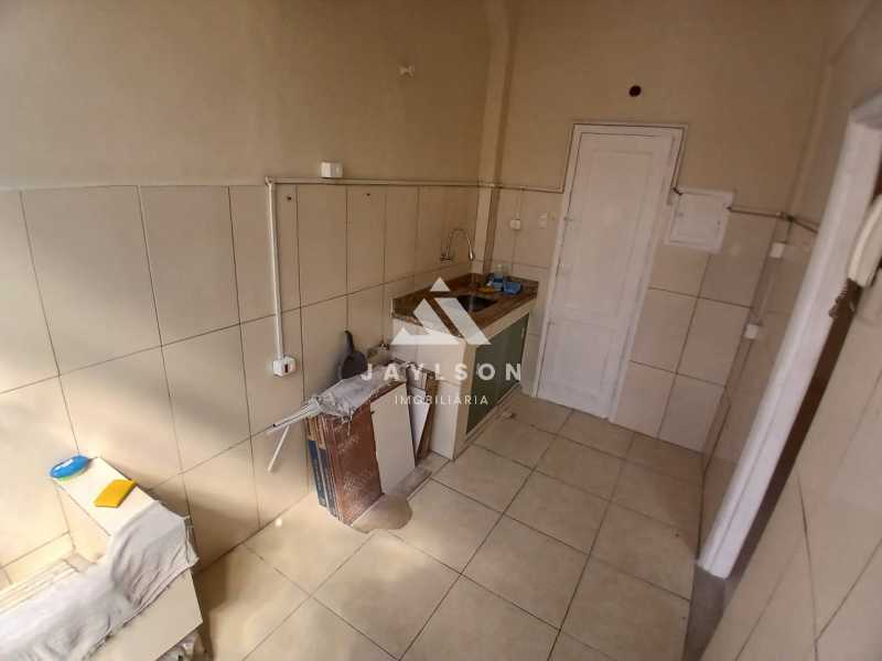 Apartamento à venda com 2 quartos, 60m² - Foto 19