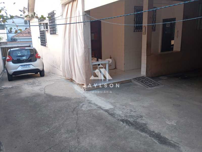 Casa à venda com 3 quartos, 120m² - Foto 23