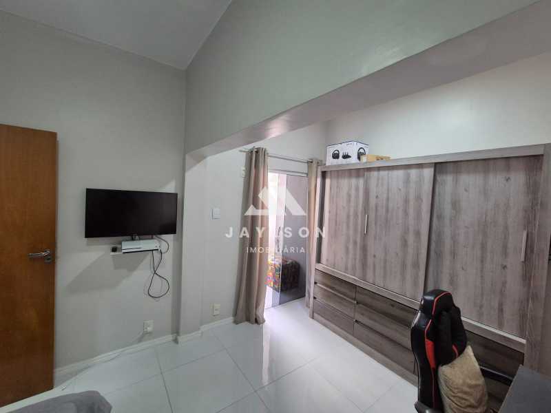 Casa de Vila à venda com 2 quartos, 70m² - Foto 13