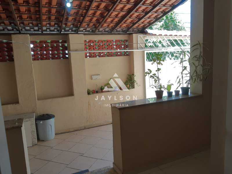 Apartamento à venda com 2 quartos, 66m² - Foto 2