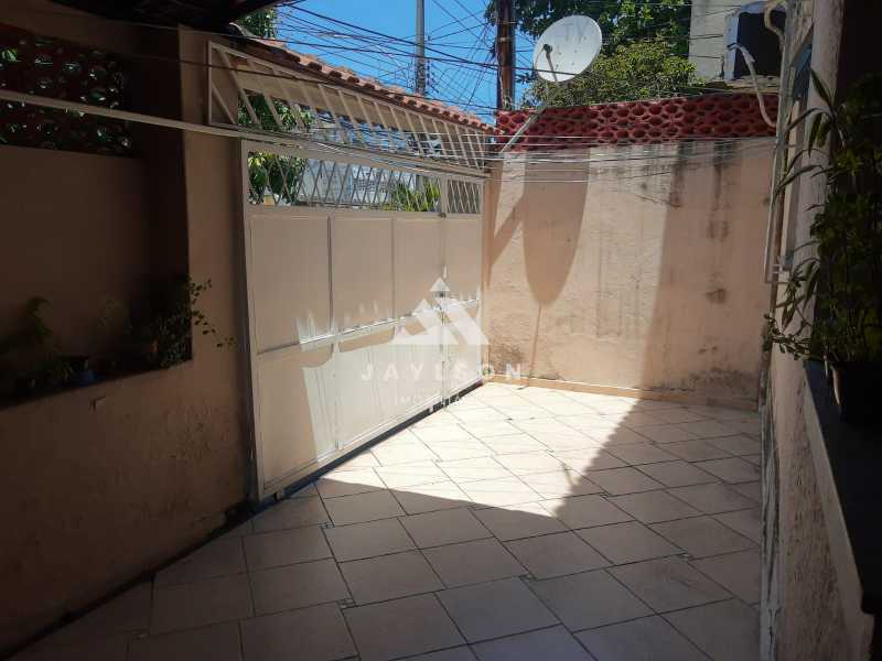 Apartamento à venda com 2 quartos, 66m² - Foto 4