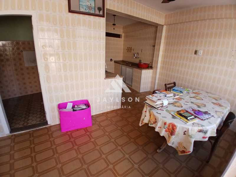 Casa à venda com 4 quartos, 130m² - Foto 25