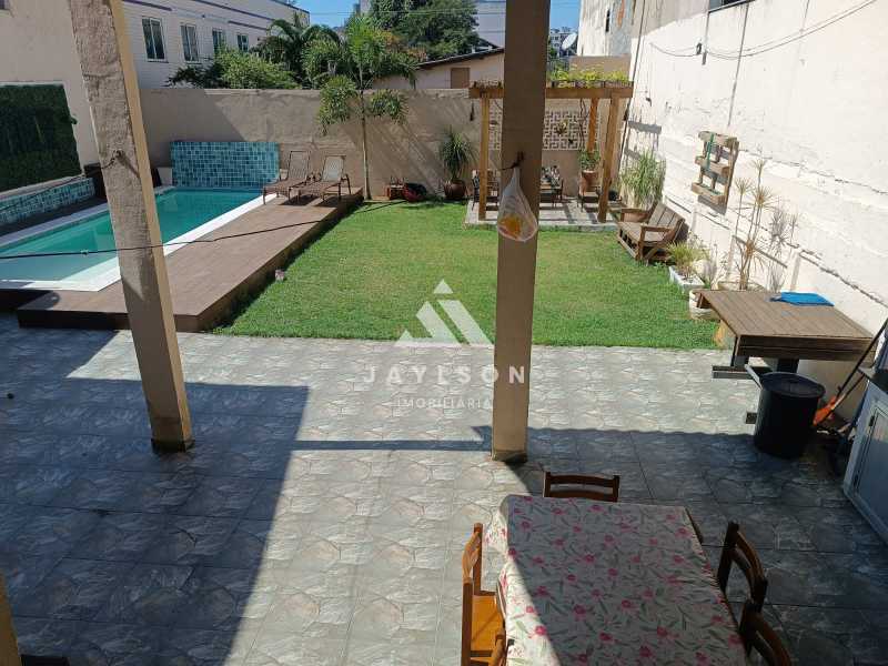 Casa à venda com 3 quartos, 60m² - Foto 9