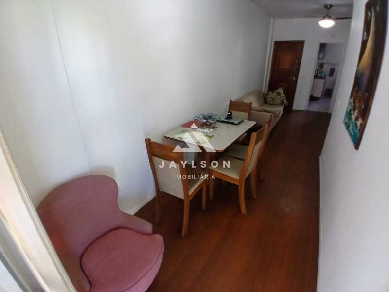 Apartamento à venda com 1 quarto, 62m² - Foto 5