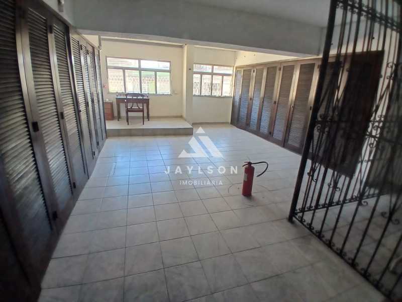 Apartamento à venda com 1 quarto, 62m² - Foto 21