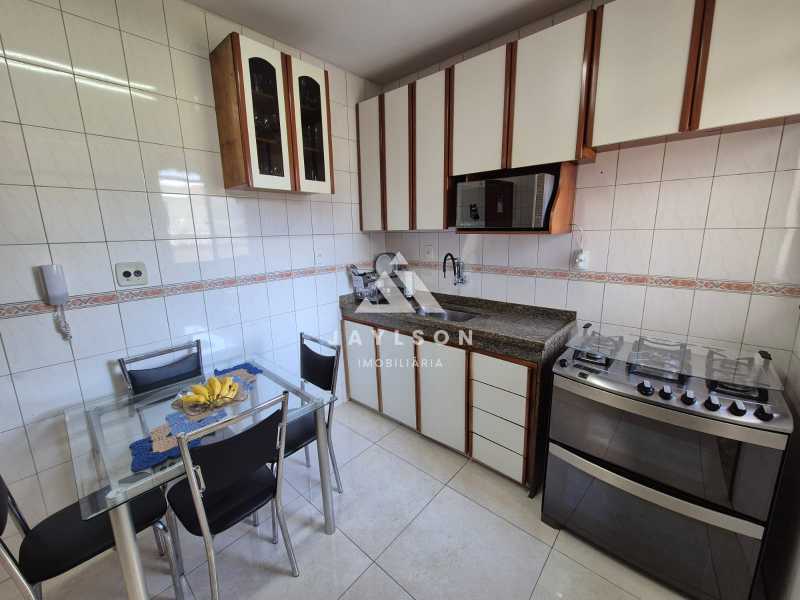 Apartamento à venda com 3 quartos, 104m² - Foto 17