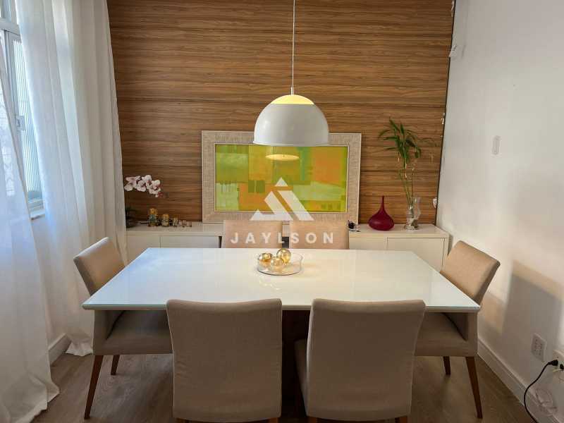 Apartamento à venda com 2 quartos, 77m² - Foto 3