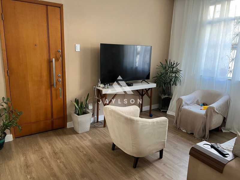 Apartamento à venda com 2 quartos, 77m² - Foto 5