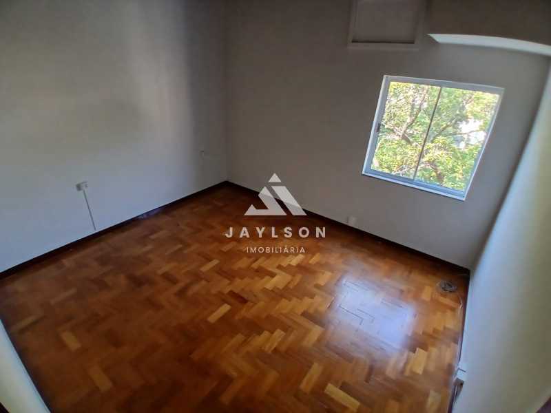 Apartamento à venda com 2 quartos, 63m² - Foto 20