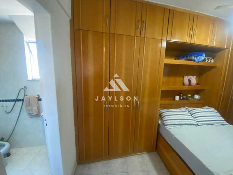 Apartamento à venda com 2 quartos, 104m² - Foto 11