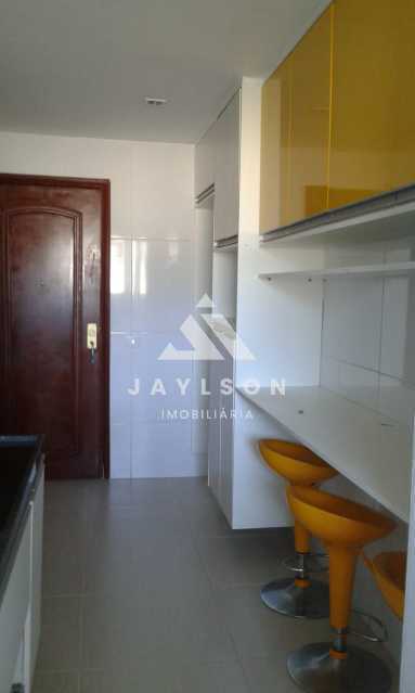 Apartamento à venda com 3 quartos, 98m² - Foto 11