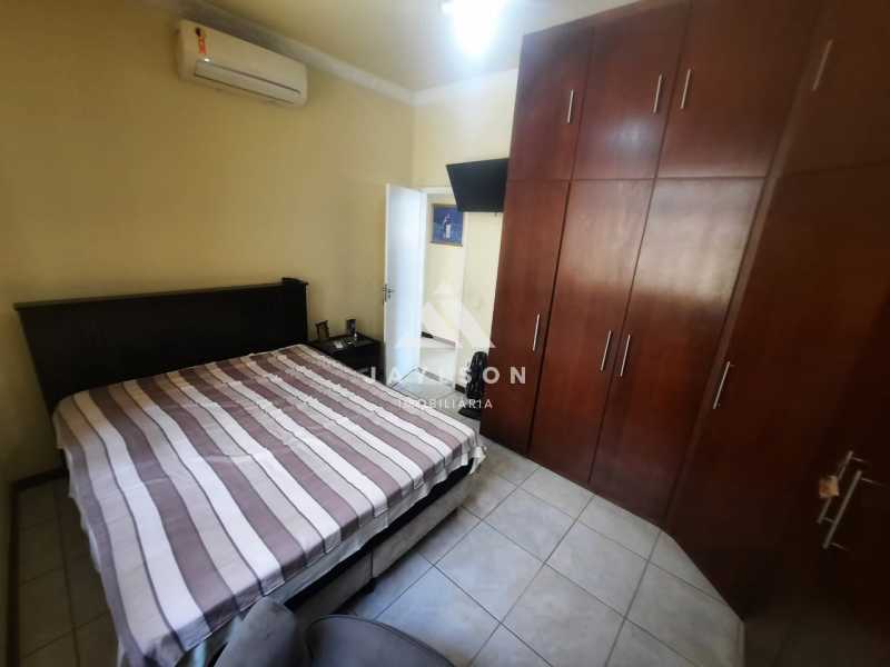 Casa à venda com 3 quartos, 98m² - Foto 10