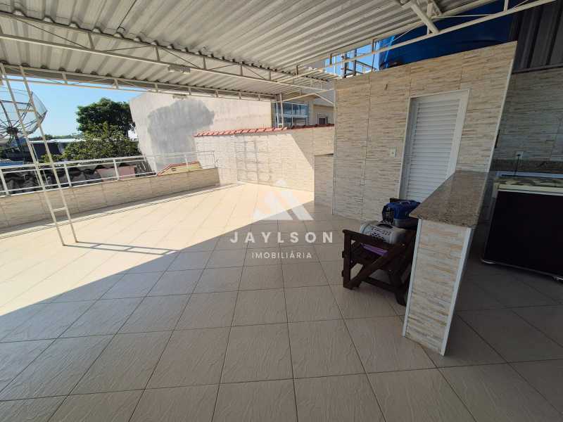 Casa à venda com 2 quartos, 70m² - Foto 25