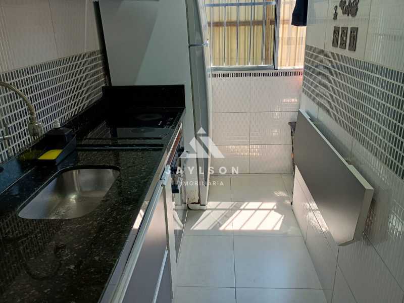 Apartamento à venda com 2 quartos, 45m² - Foto 15