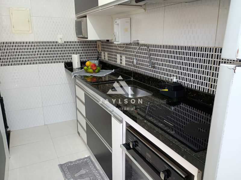 Apartamento à venda com 2 quartos, 45m² - Foto 17