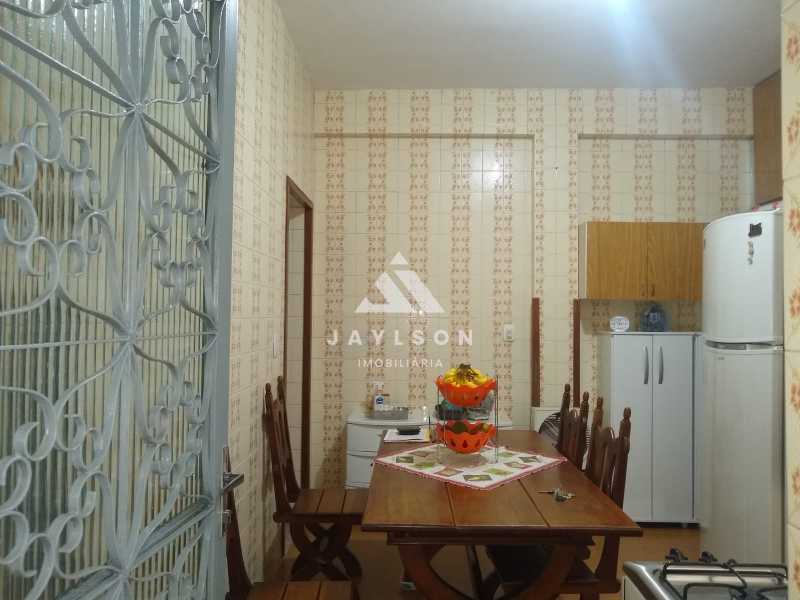 Casa de Condomínio à venda com 4 quartos, 100m² - Foto 31