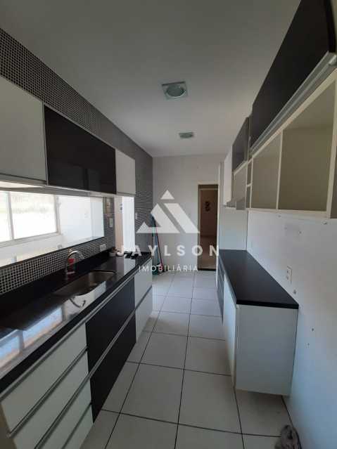 Apartamento à venda com 2 quartos, 60m² - Foto 17