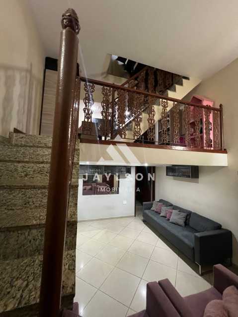 Casa à venda com 2 quartos, 105m² - Foto 2