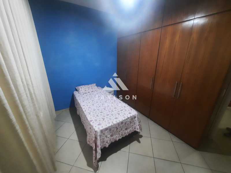 Apartamento à venda com 2 quartos, 68m² - Foto 11