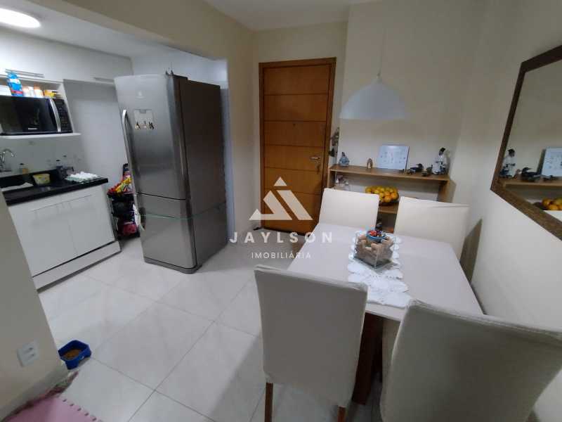 Apartamento à venda com 2 quartos, 57m² - Foto 11