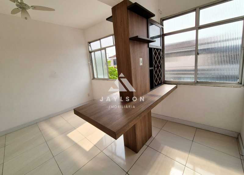 Apartamento à venda com 2 quartos, 58m² - Foto 4