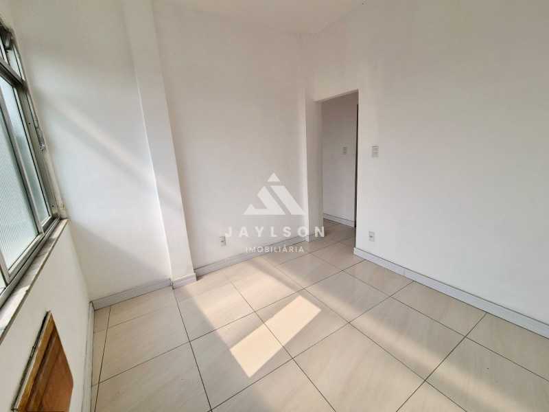 Apartamento à venda com 2 quartos, 58m² - Foto 9