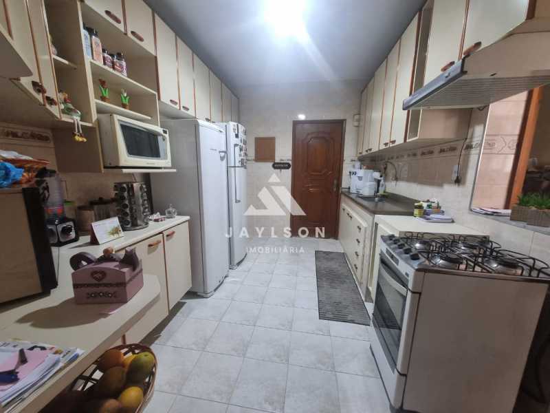 Apartamento à venda com 3 quartos, 132m² - Foto 22