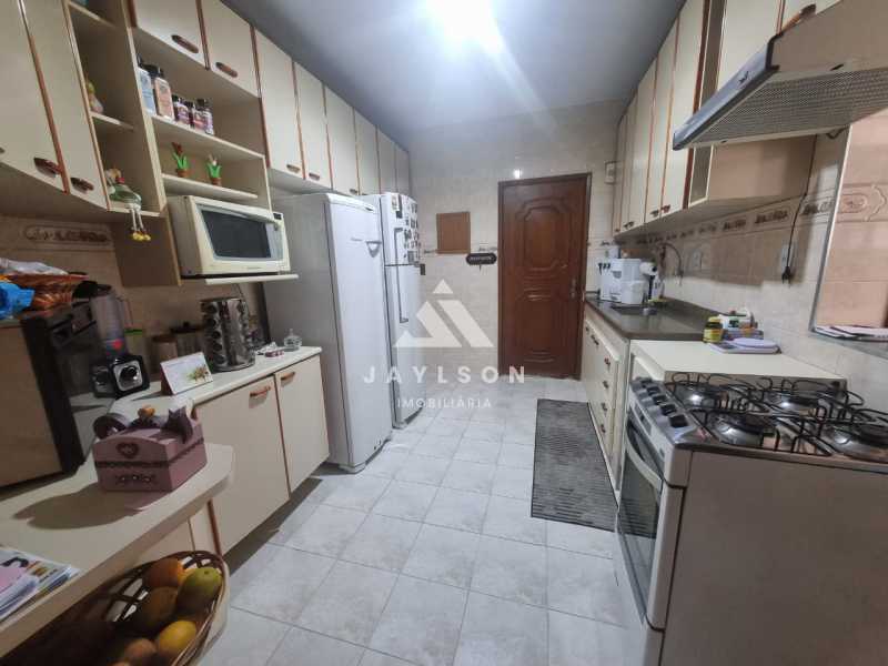 Apartamento à venda com 3 quartos, 132m² - Foto 23