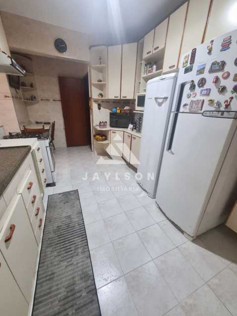 Apartamento à venda com 3 quartos, 132m² - Foto 24