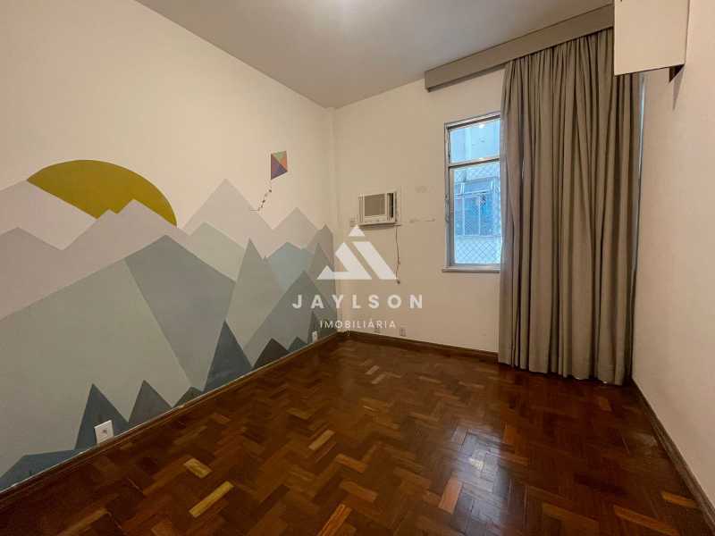 Apartamento à venda com 3 quartos, 158m² - Foto 19