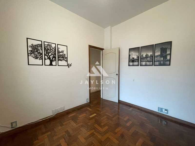 Apartamento à venda com 3 quartos, 158m² - Foto 25