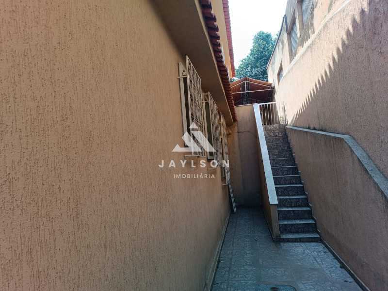 Casa à venda com 2 quartos, 140m² - Foto 7