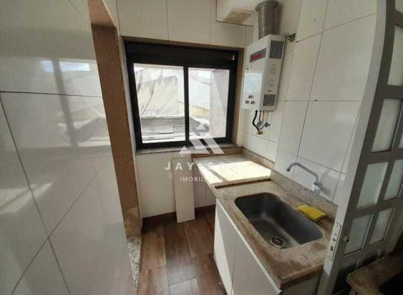 Apartamento à venda com 2 quartos, 87m² - Foto 29